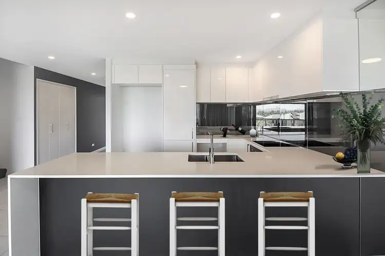 Fourth view of Homely house listing, 2/34 John Francis Drive, Carrara QLD 4211