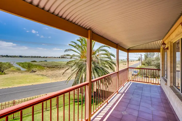 87 Captain Sturt Parade, Hindmarsh Island SA 5214