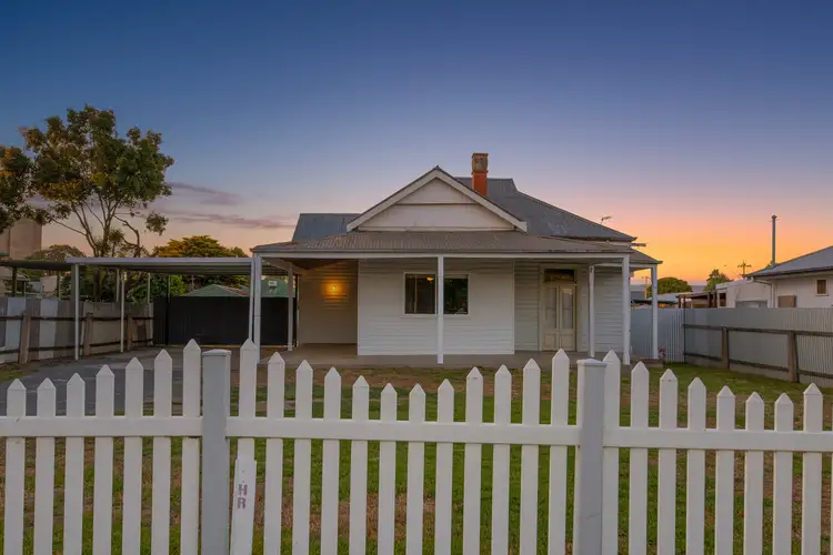 285 Honour Avenue, Corowa NSW 2646