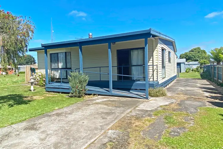 17 Griffin Street, Heywood VIC 3304