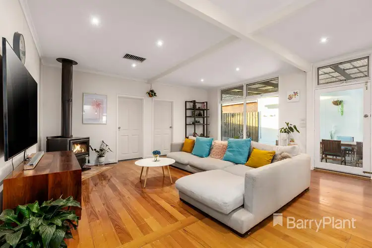 7 Loyola Court, Watsonia VIC 3087