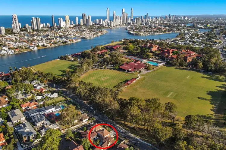 1/35 Winchester Street, Southport QLD 4215