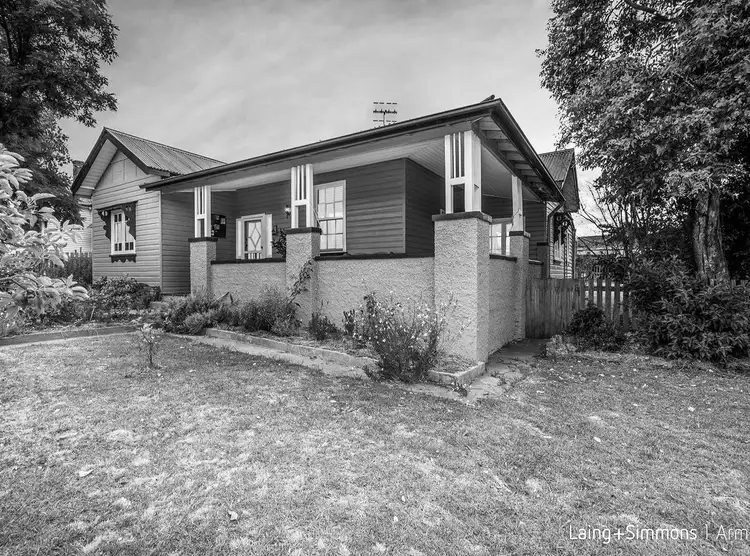 22 Park Street, Uralla NSW 2358