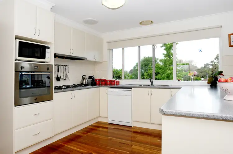 Fifth view of Homely house listing, 3 Jules Court, Yarra Glen VIC 3775