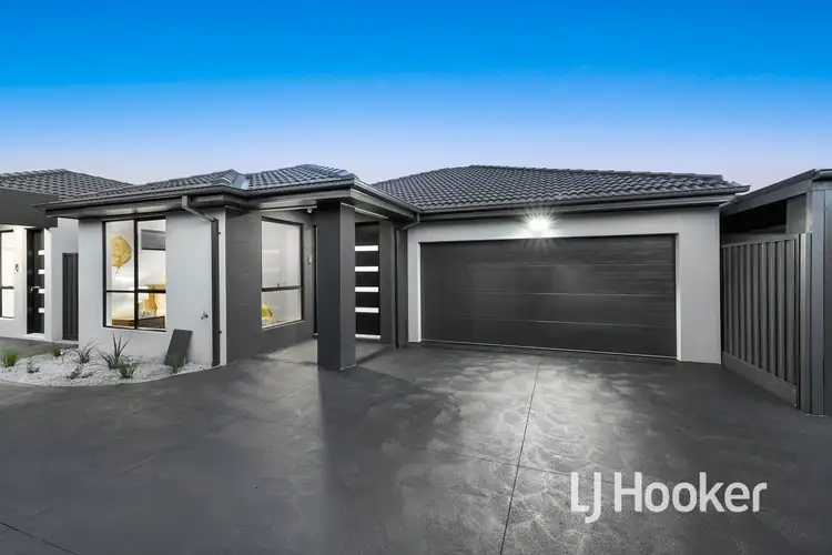 2/9 Acacia Court, Pakenham VIC 3810