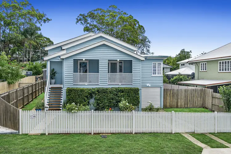 11 Thomas Street, Wynnum QLD 4178