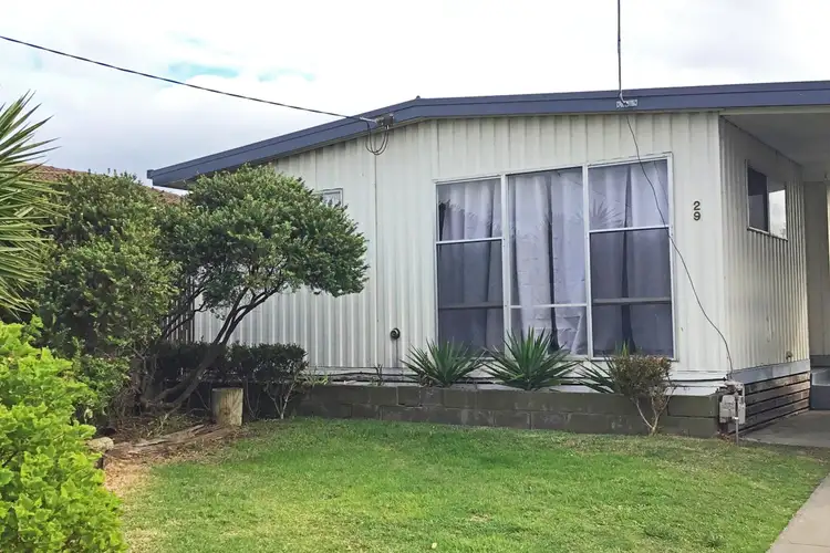 29 Wattle Crescent, Portland VIC 3305