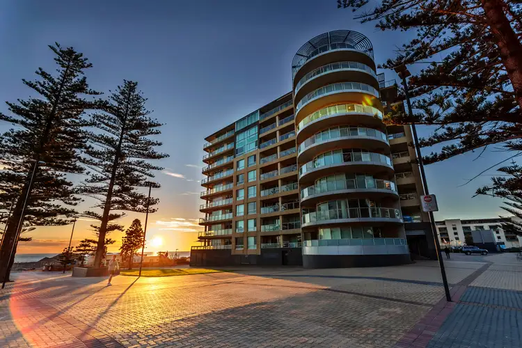 610/19 Holdfast Promenade, Glenelg SA 5045