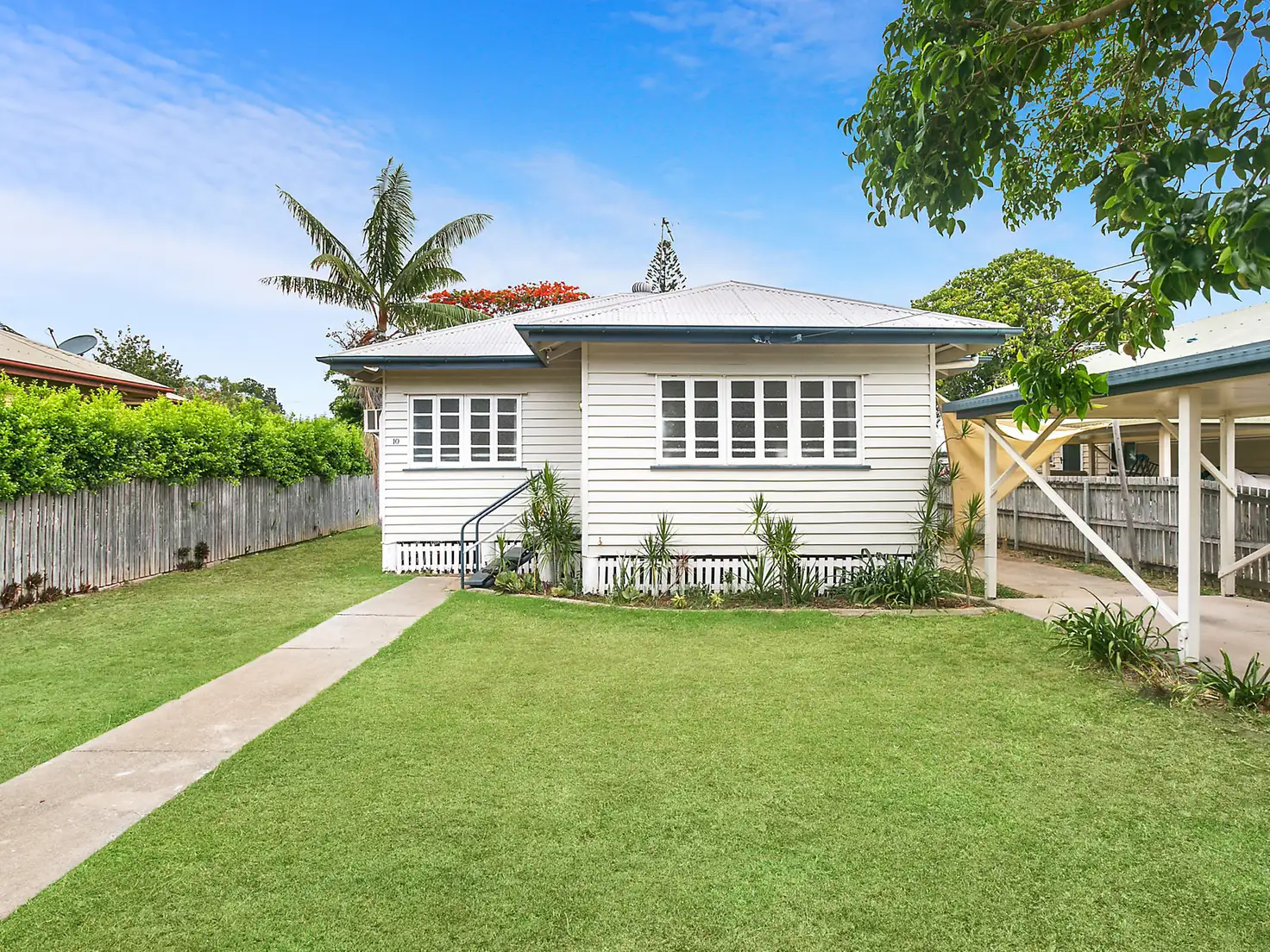 Main view of Homely house listing, 10 Cowap Street, Park Avenue QLD 4701