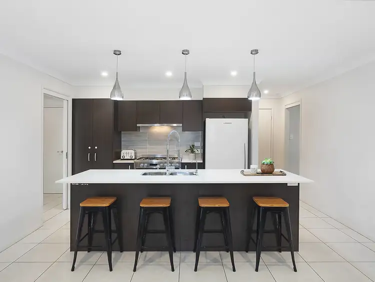 Second view of Homely house listing, 6 Florin Place, Wadalba NSW 2259