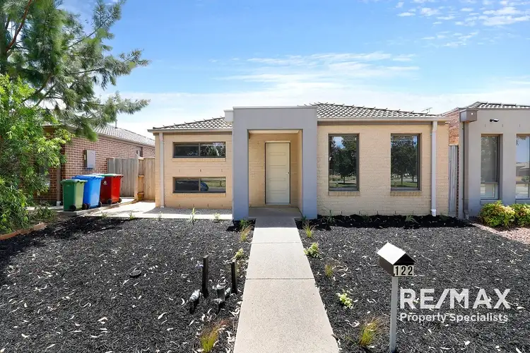 122 Sabel Drive, Cranbourne North VIC 3977