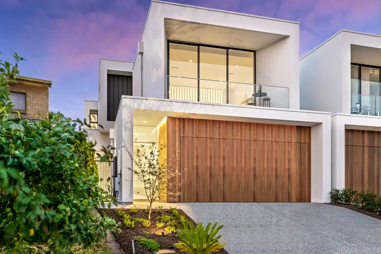 24a Sir John Marks Drive