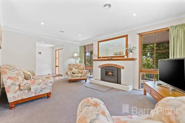 Fifth view of Homely house listing, 8 Woodside Court, Ballarat North VIC 3350