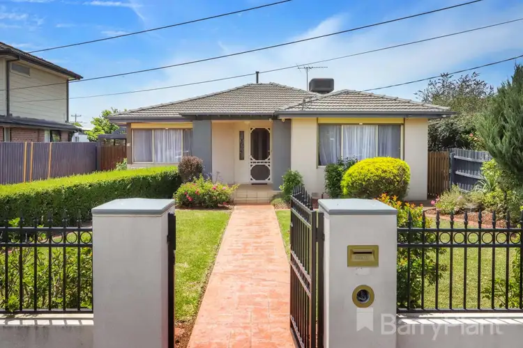 20 Rylandes Drive, Gladstone Park VIC 3043