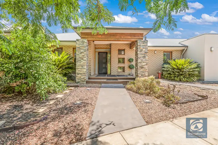 3 Canterbury Place, Echuca VIC 3564