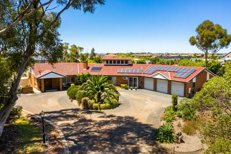 Second view of Homely house listing, 2 Laurina Court, Hillside VIC 3037