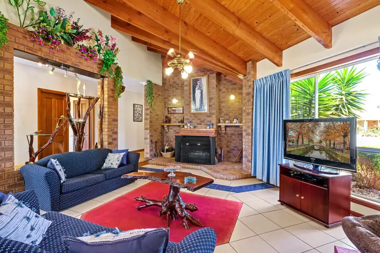 Third view of Homely house listing, 2 Laurina Court, Hillside VIC 3037