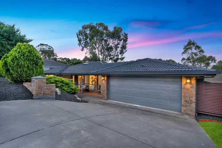 32 Dunalbyn Drive, Aberfoyle Park SA 5159