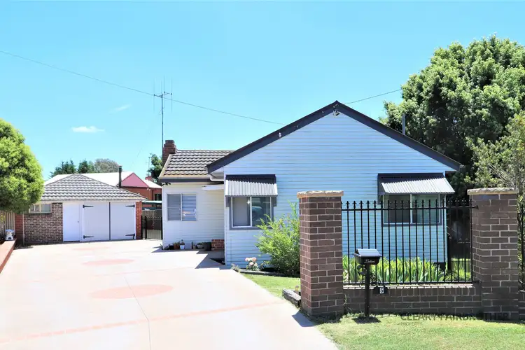 Second view of Homely house listing, 5 Hansard Place, West Bathurst NSW 2795