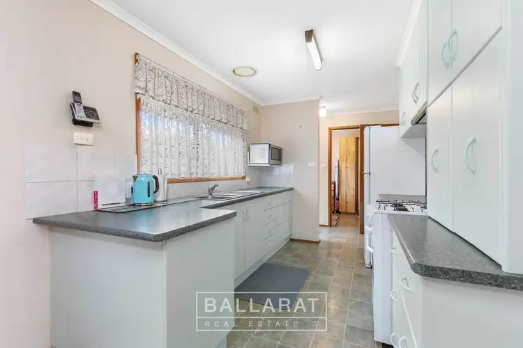 Second view of Homely unit listing, 16 Burnbank Close, Lake Wendouree VIC 3350