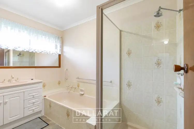 Sixth view of Homely unit listing, 16 Burnbank Close, Lake Wendouree VIC 3350