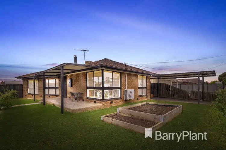 21 Larisa Road, St Albans VIC 3021