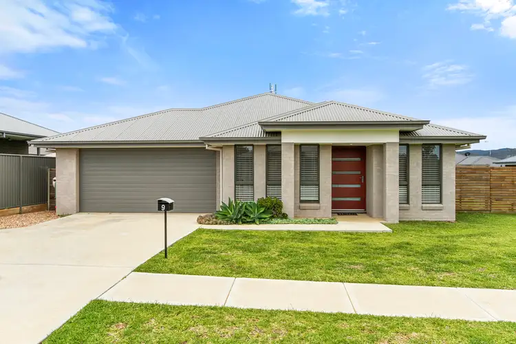9 Faringdon Street, Tamworth NSW 2340