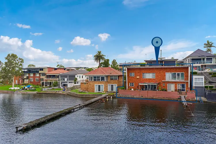 13 Walter Street, Belmont NSW 2280