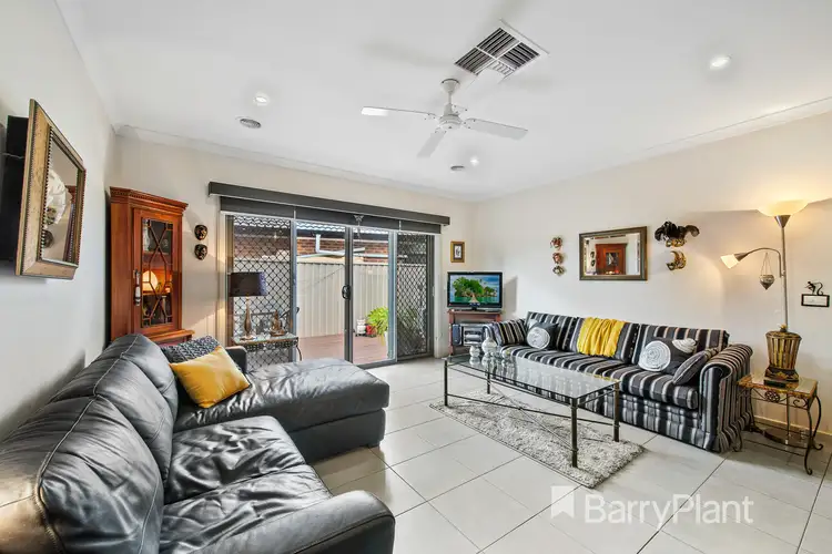 2/22 Marlo Drive, Harkness VIC 3337