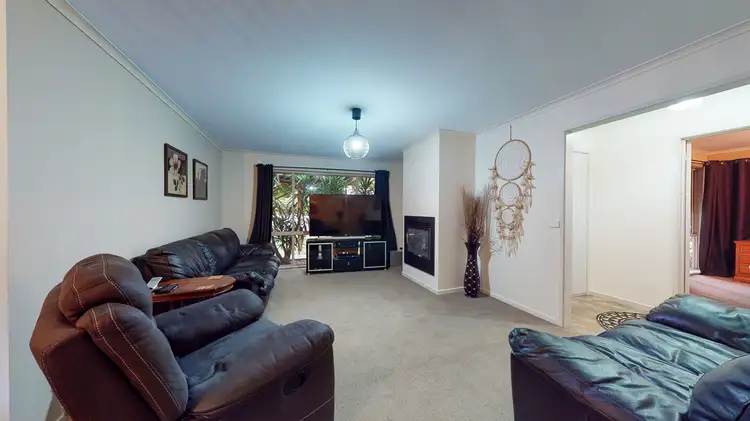 Second view of Homely house listing, 10 Springfield Court, Traralgon VIC 3844