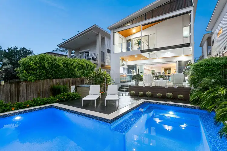7 Sydney Street, Labrador QLD 4215