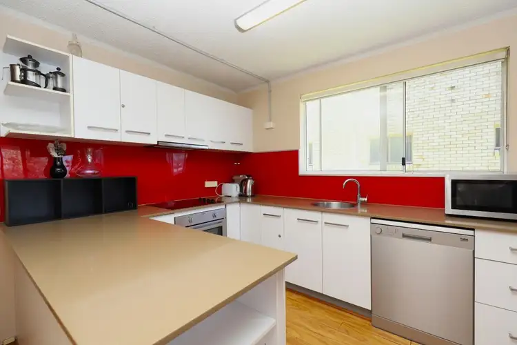 Fifth view of Homely unit listing, 2/86 Esplanade, Golden Beach QLD 4551