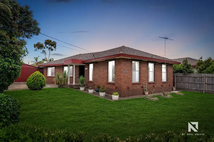8 Gillespie Road, St Albans VIC 3021