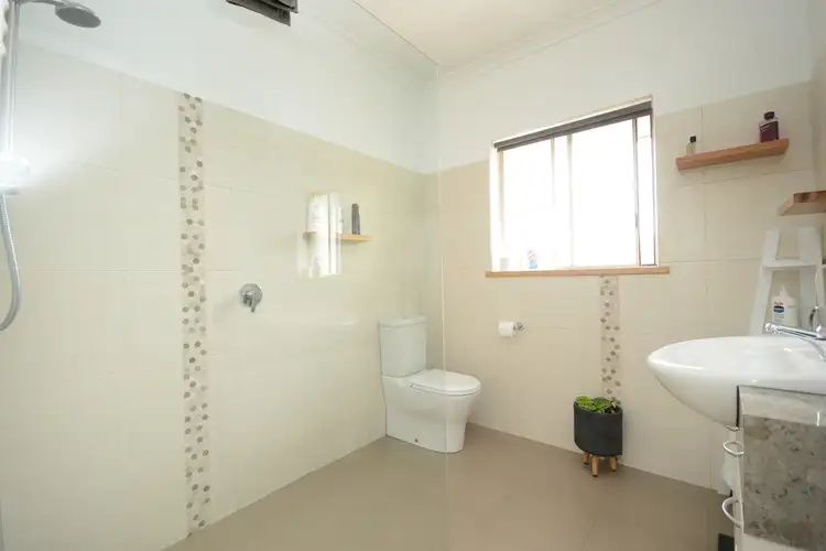 Sixth view of Homely unit listing, 4/5 Murphy Street, Bairnsdale VIC 3875