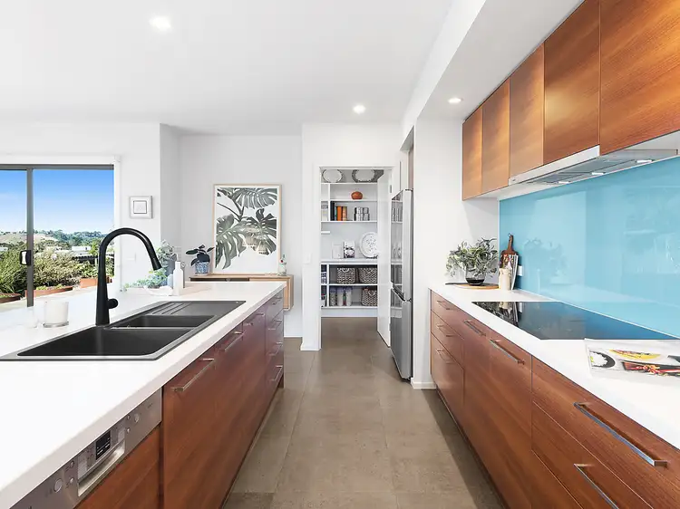 172 Grantham Drive, Highton VIC 3216