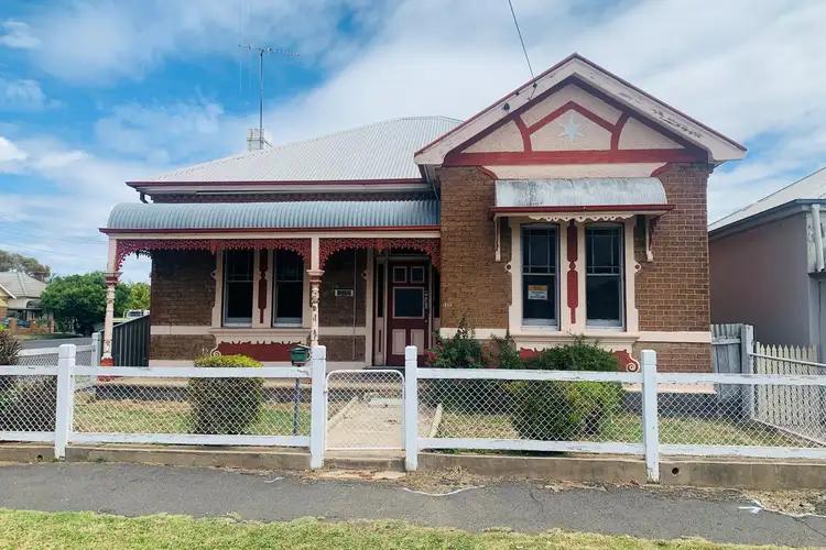 176 Moulder Street, Orange NSW 2800