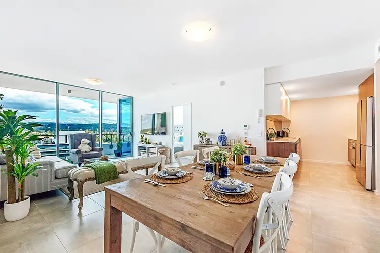 2716/397 Christine Avenue, Varsity Lakes QLD 4227