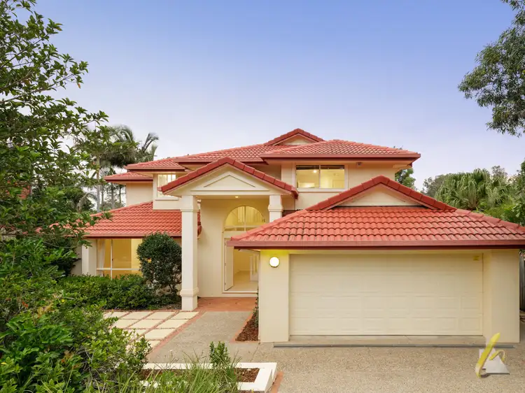 7 McConnell Crescent, Brookfield QLD 4069
