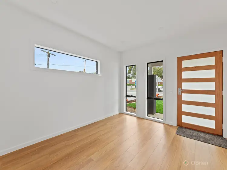 Fourth view of Homely house listing, 2/11 Sylvanwood Crescent, Narre Warren VIC 3805