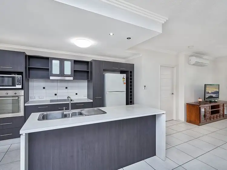 5/136-138 Buchan Street