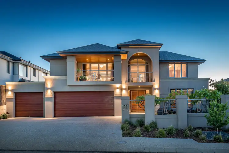 11 St Lucia Road, Iluka WA 6028