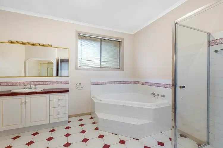 Fifth view of Homely house listing, 11 Hulme Court, Hillside VIC 3037