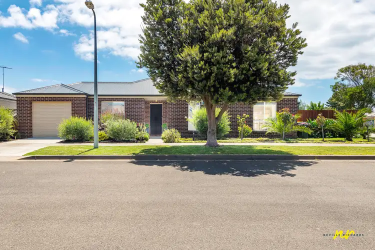 2 Wave Street, St Leonards VIC 3223