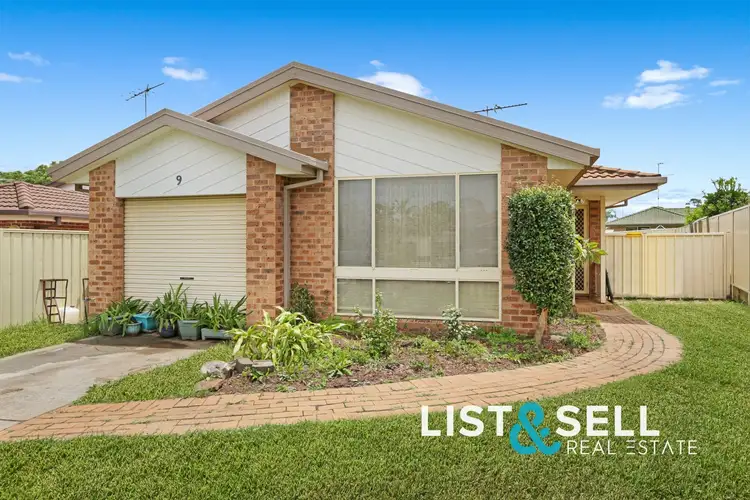 9 Alyan Place, St Helens Park NSW 2560