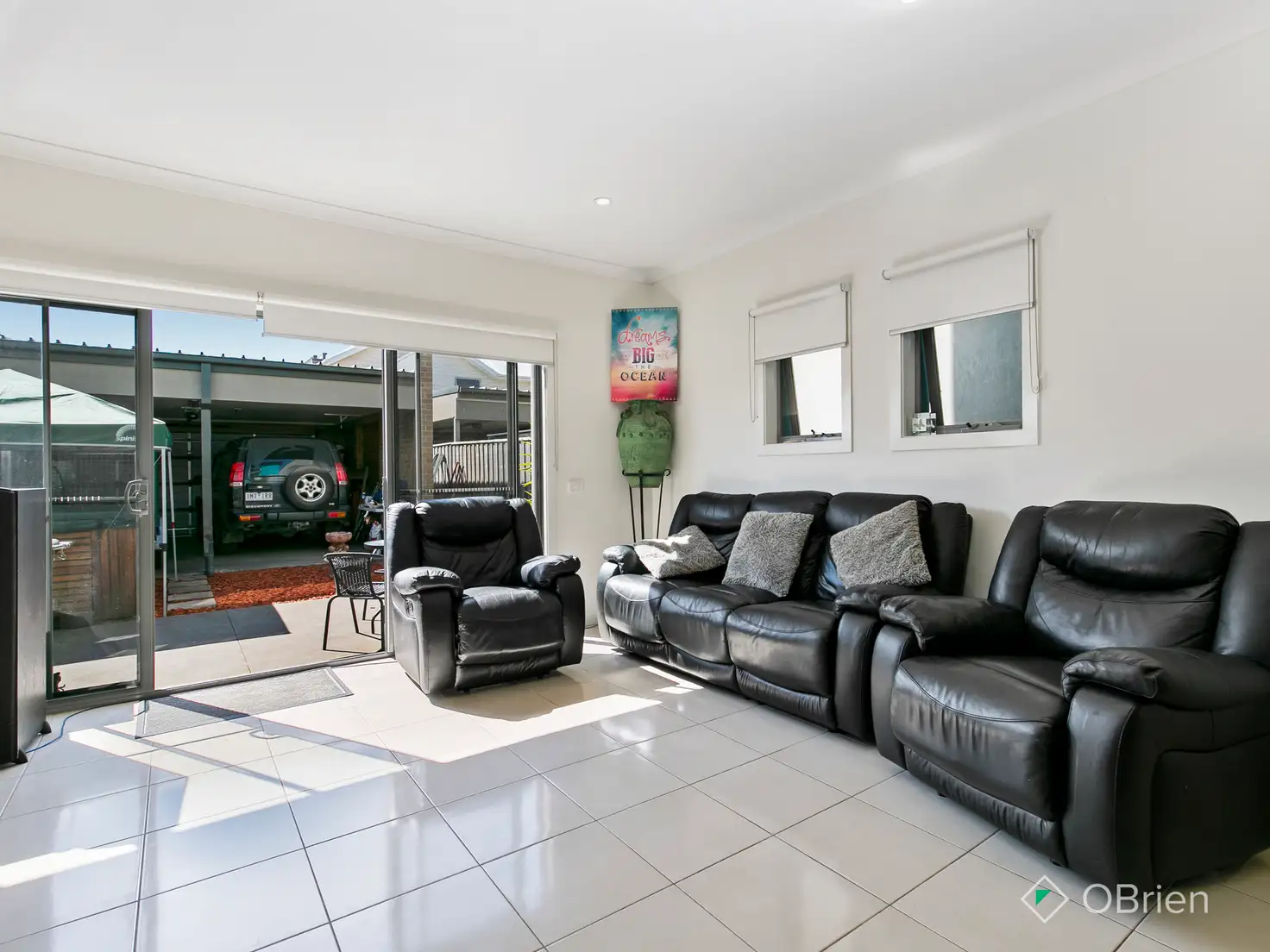 Main view of Homely townhouse listing, 18/2 Sanoma Drive, Skye VIC 3977
