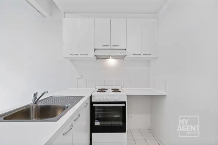 Fourth view of Homely apartment listing, 613/408 Lonsdale Street, Melbourne VIC 3000