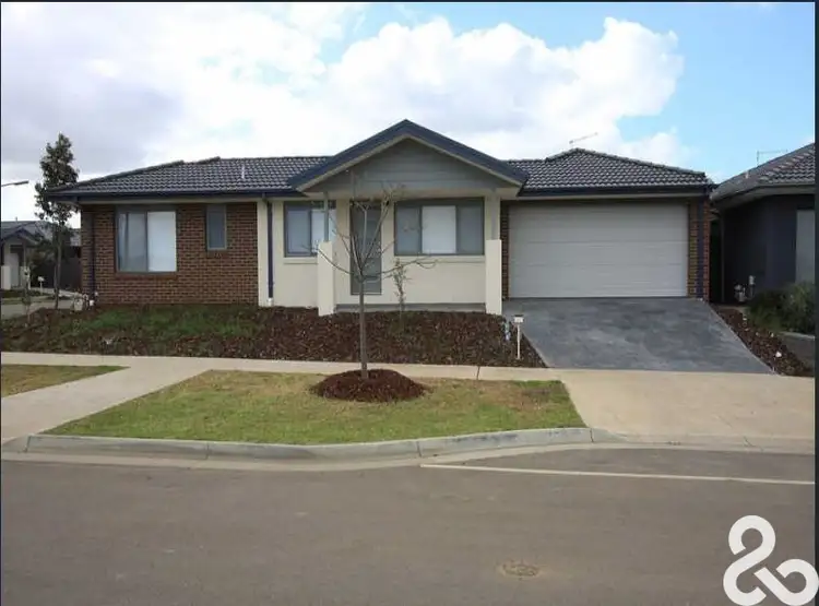 44 Gallantry Avenue, Craigieburn VIC 3064