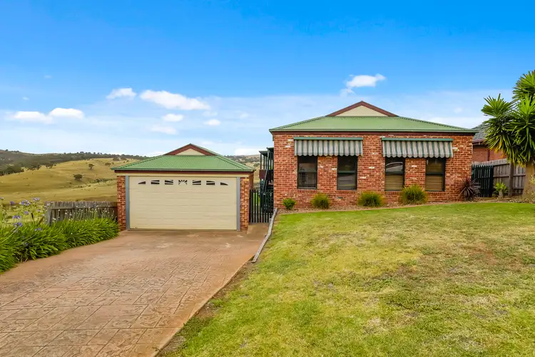 151 Underbank Boulevard, Bacchus Marsh VIC 3340