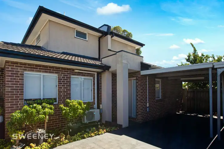 2/52 Drinkwater Crescent, Sunshine West VIC 3020