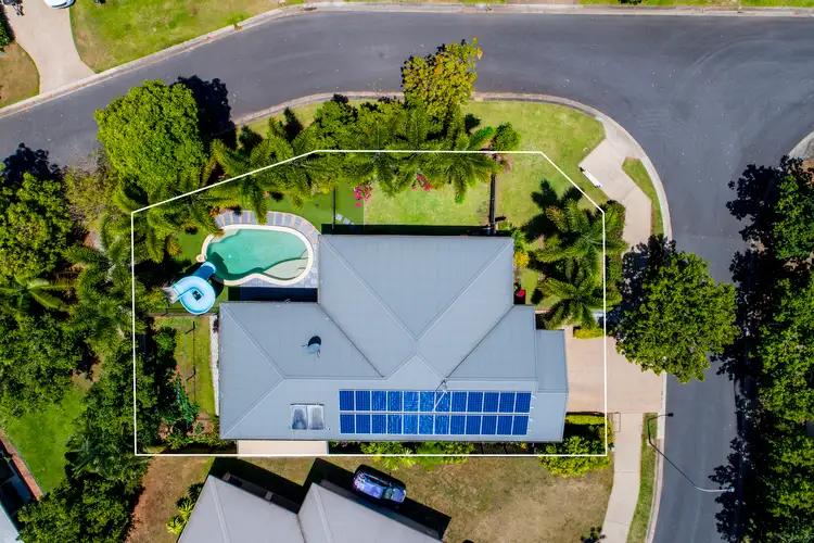 2 Hodkinson Street, Redlynch QLD 4870